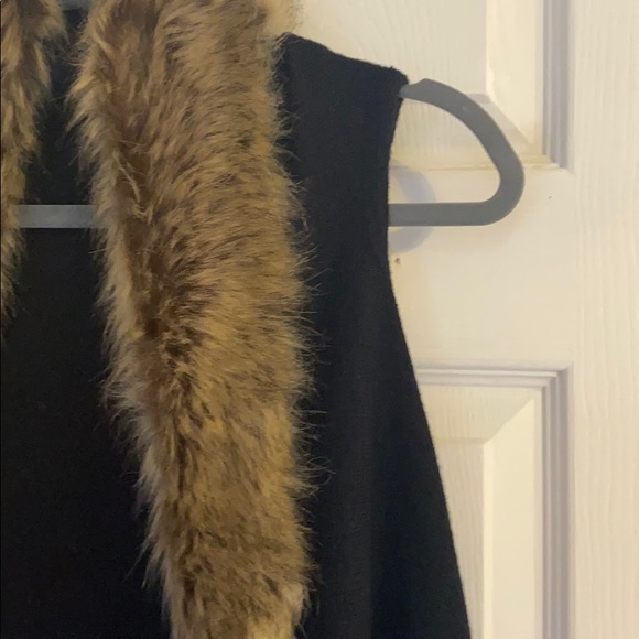 Faux fur, knit tunic vest - Picture 3 of 3
